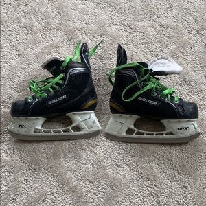 Bauer supreme size 2 ice hockey skates